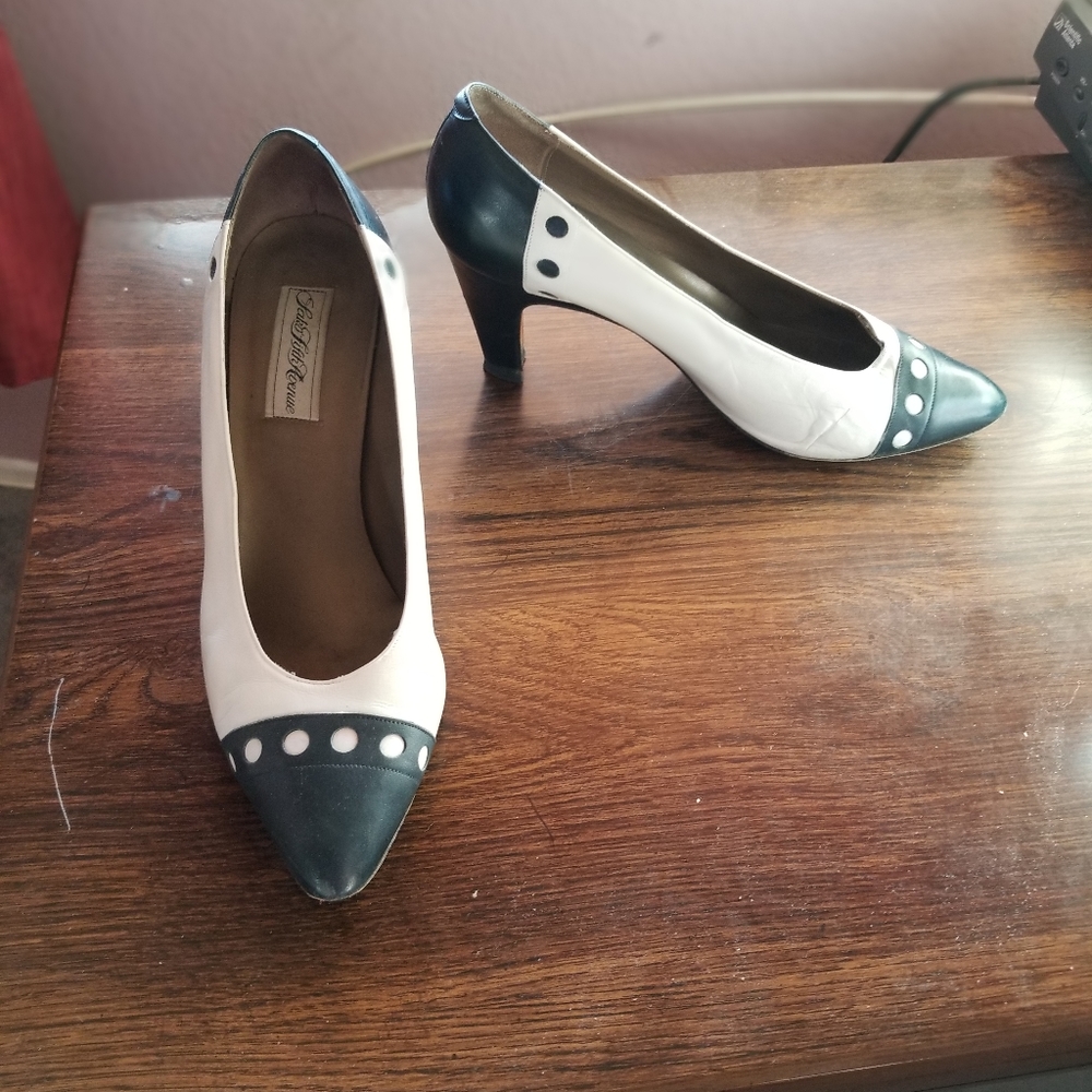 Shoe